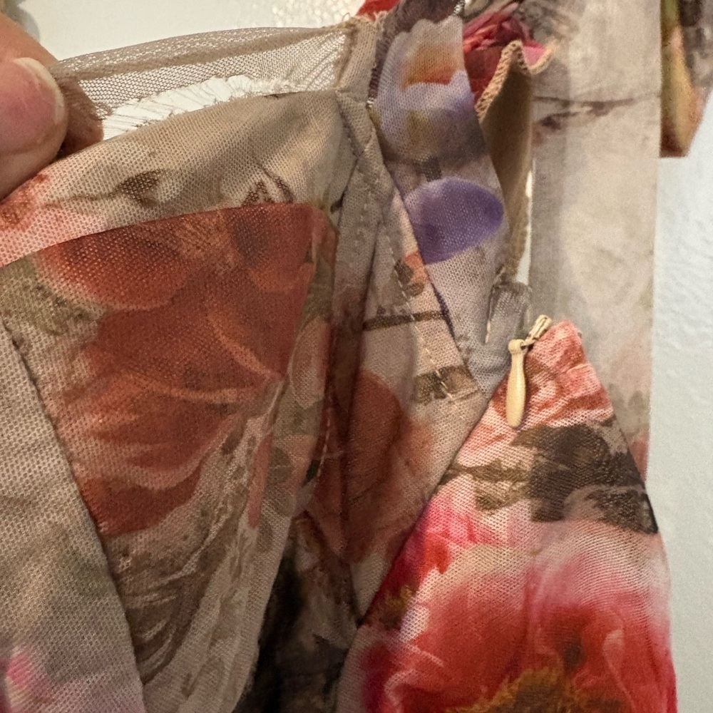 Romantic Sheer Floral Maxi Panel in Rose and Taupe - Picture 3 of 7